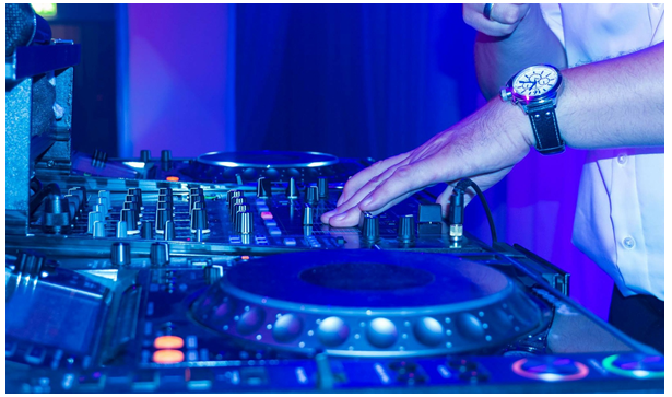 Comment trouver le bon DJ pour votre évènement ?