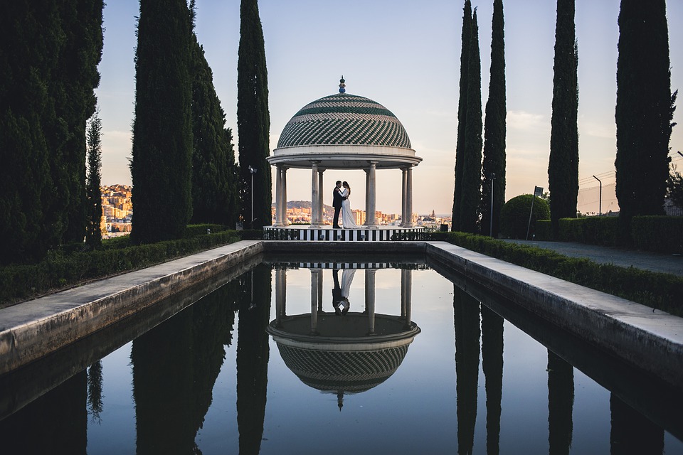 Choisir son photographe mariage Marseille correctement