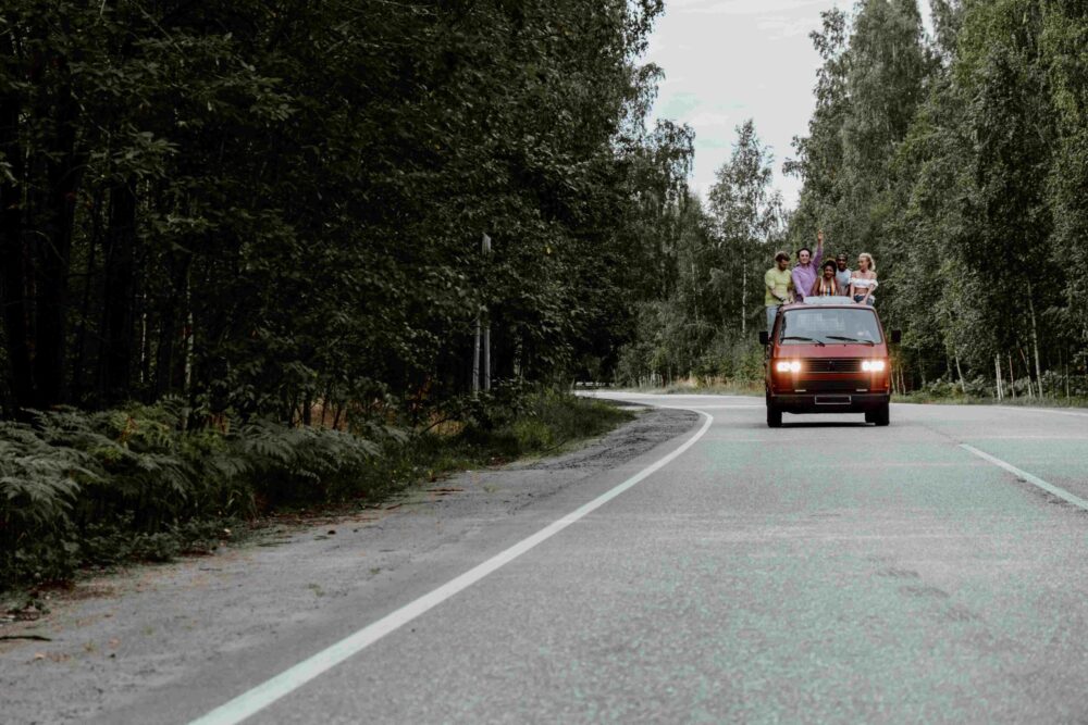 Astuces pour voyager en groupe avec une voiture de location